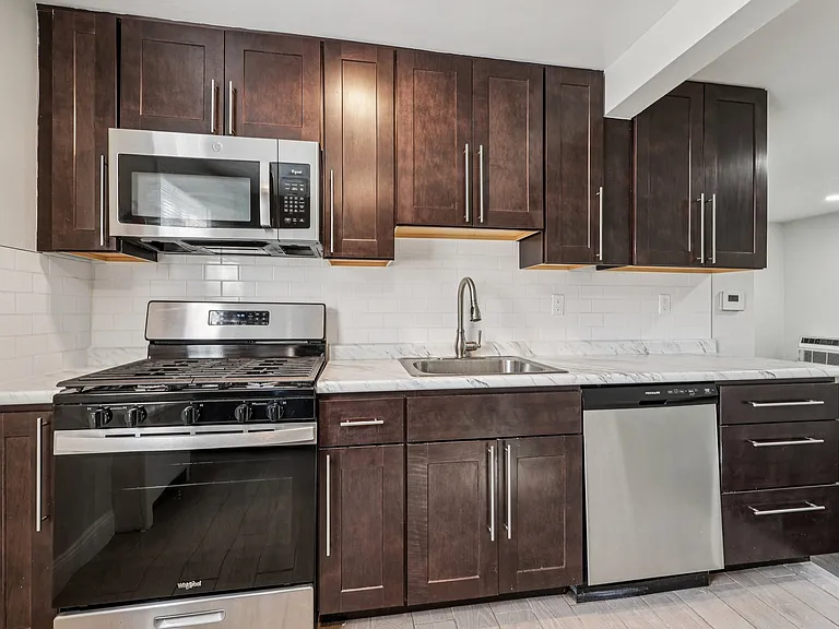 Eagle Rock Apartments — Photo 11