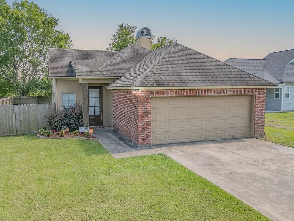 1st image of 617 Braxton Dr