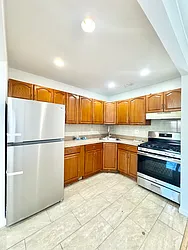 498 Vermont Street, #2