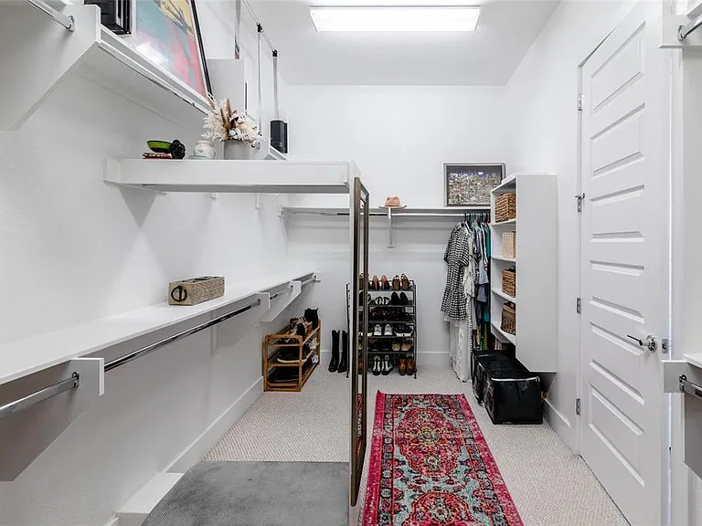 6025 Seville Dr — Photo 21