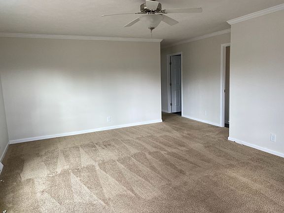 3rd image of 2 Willow Dr #270