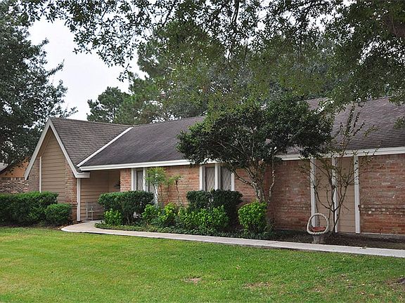2nd image of 11310 Ashwood Dr