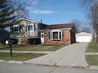 25166 Darin St, Taylor, MI 48180