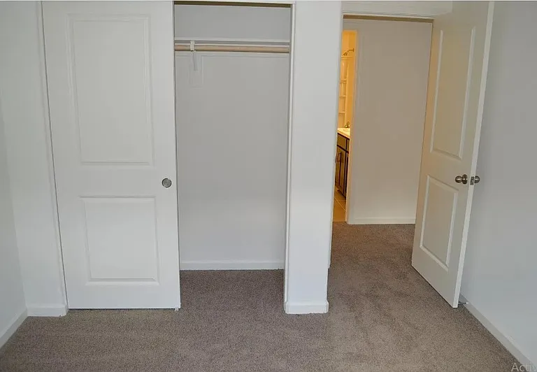 260 Shafer Ave — Photo 31