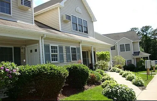Woodbridge at Hampton Bays Apartments Photo 1