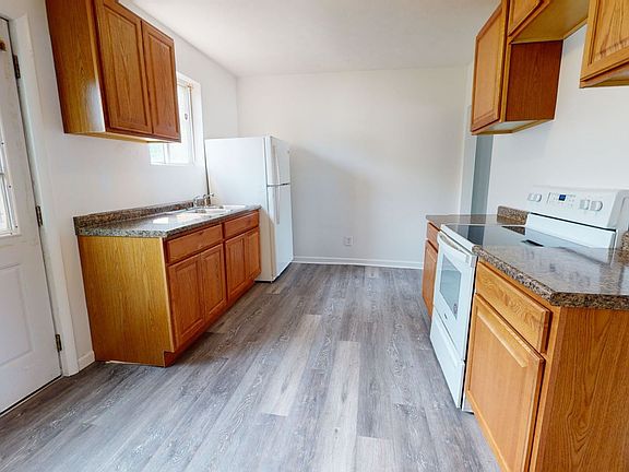 5th image of 126-128 Lynnwood Ave #126-2
