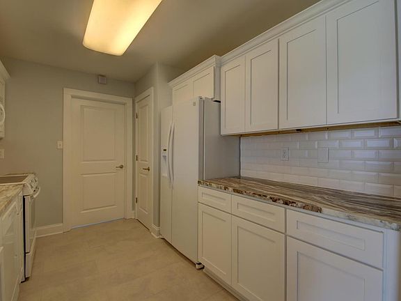 4th image of 109 Katy Beth Dr