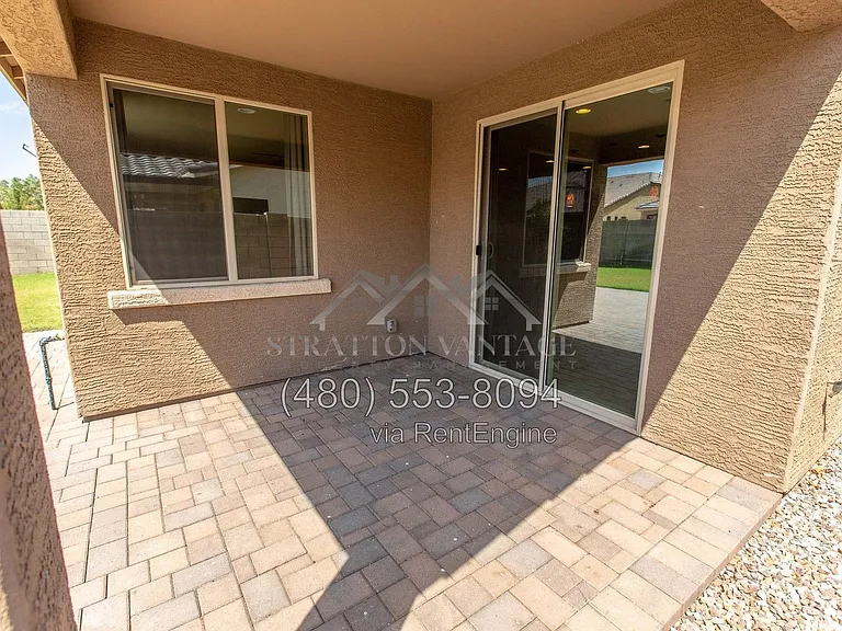 18295 W Saguaro Ln — Photo 35