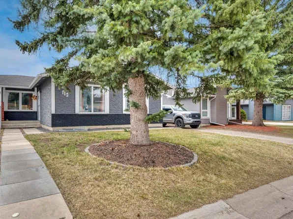112 N Thorson Cres, Okotoks, AB T1S 1C9