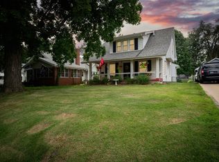 1024 Park Ave, Pekin, IL 61554