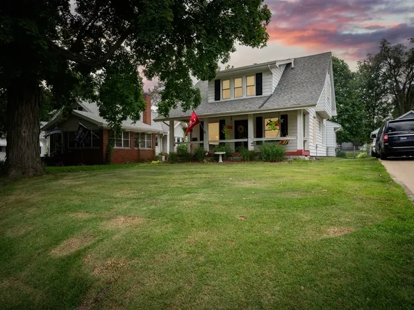 1024 Park Ave, Pekin, IL 61554