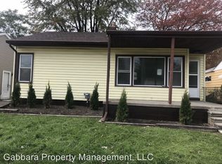 22483 Wilmot Ave, Eastpointe, MI 48021