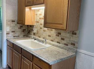 499 Glenn St, Barberton, OH 44203