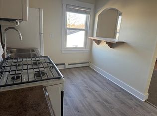 38-40 Freebody St #303, Newport, RI 02840