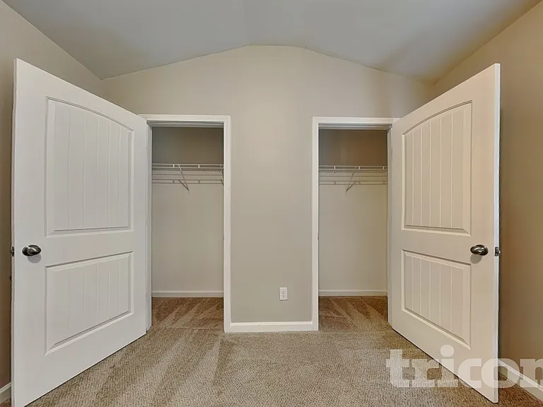 418 Daffodil Dr — Photo 10