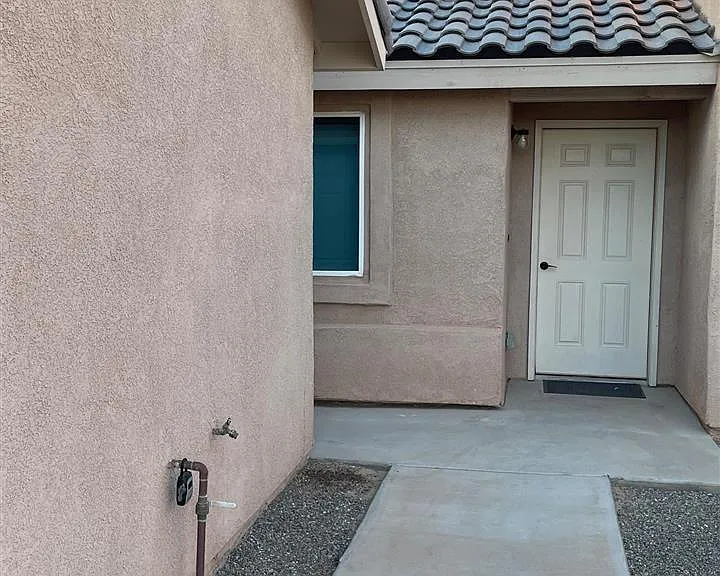 7377 E 39th Pl — Photo 2