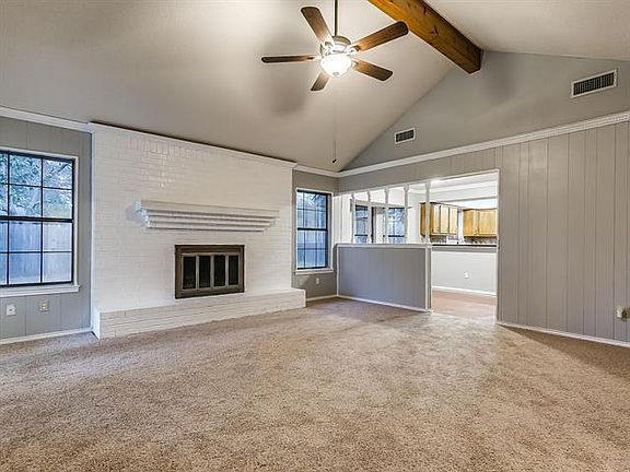 2nd image of 1008 Meadowlark Ln