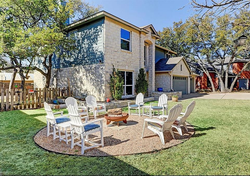 2nd image of 7005 Bancroft Woods Dr