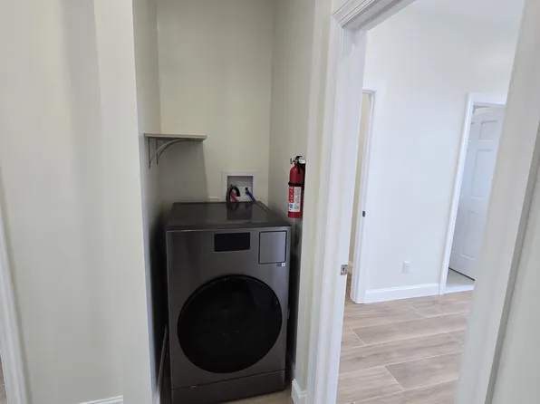 72 Van Dyke Street image 5 of 17