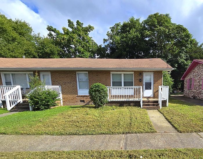 1st image of 28 Carver Cir