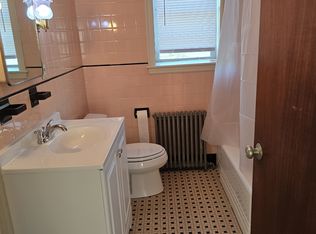 579 Center St #5B, Manchester, CT 06040