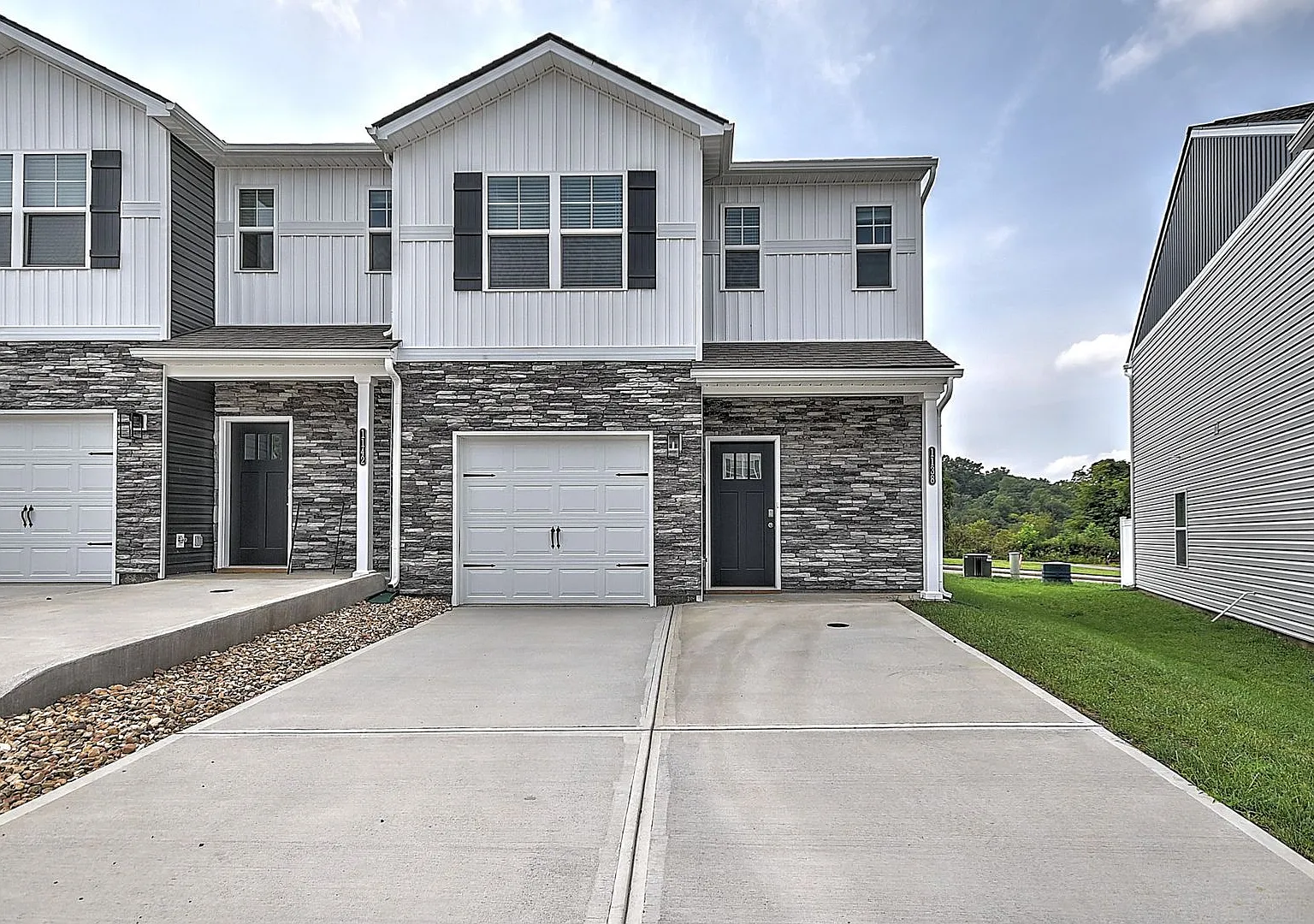 Brand new townhome in Kingsport — Photo 2