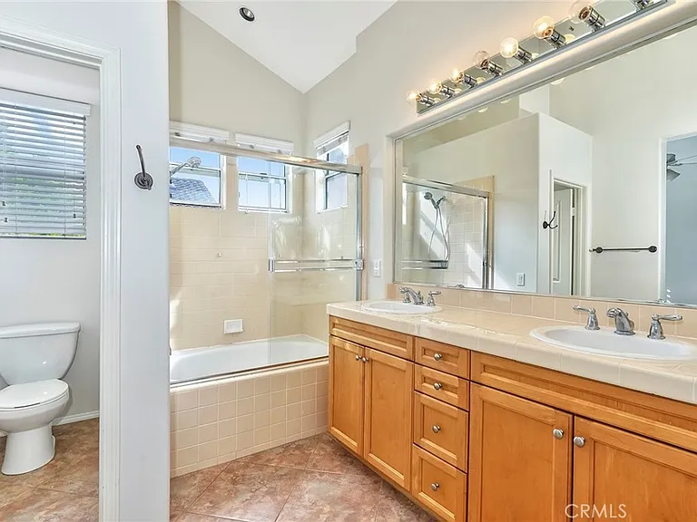 12944 Maxwell Dr — Photo 17