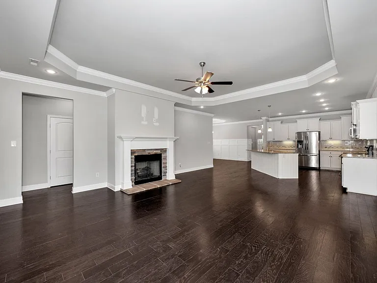 207 Blackwood Dr NW — Photo 10