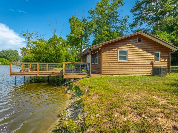 1360 Peggy Ln, Tunnel Hill, GA 30755