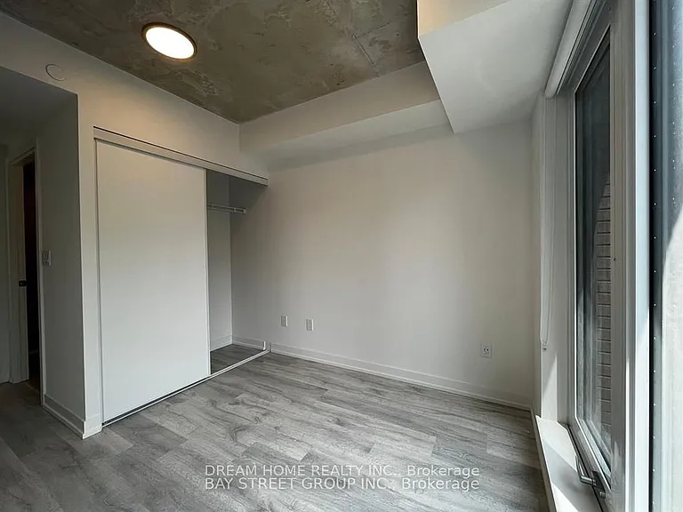 2 Augusta Ave #305 — Photo 9
