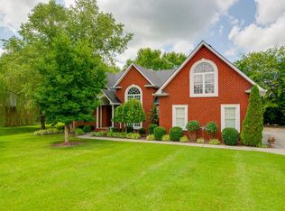 300 Lexington Dr, Lebanon, TN 37087
