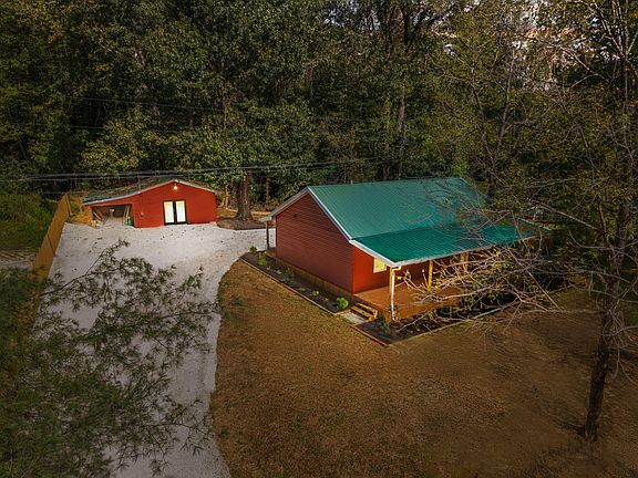 2nd image of 283 James Crowe Hollow Rd