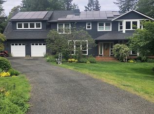 9216 SW 156th St, Vashon, WA 98070