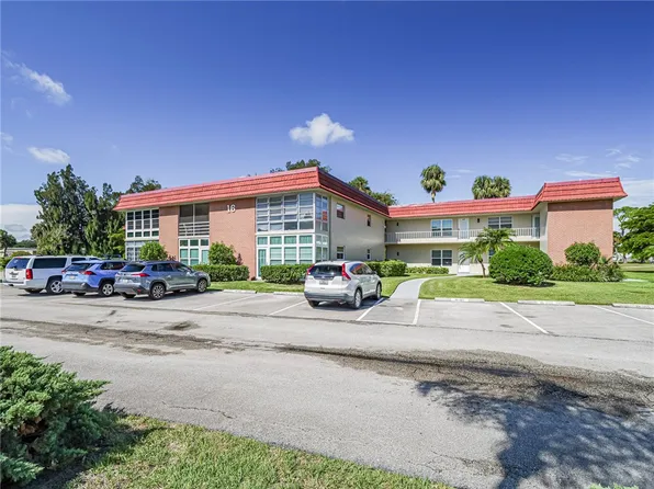 16 Vista Palm Ln APT 204, Vero Beach, FL 32962