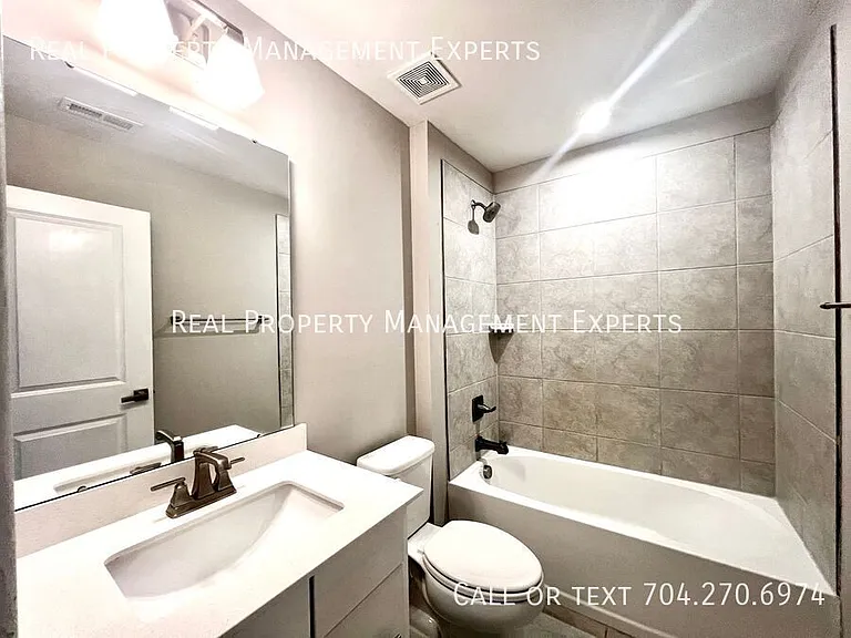 528 Billingsley Rd — Photo 9