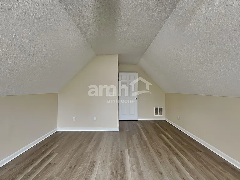 304 High Point Pl — Photo 18