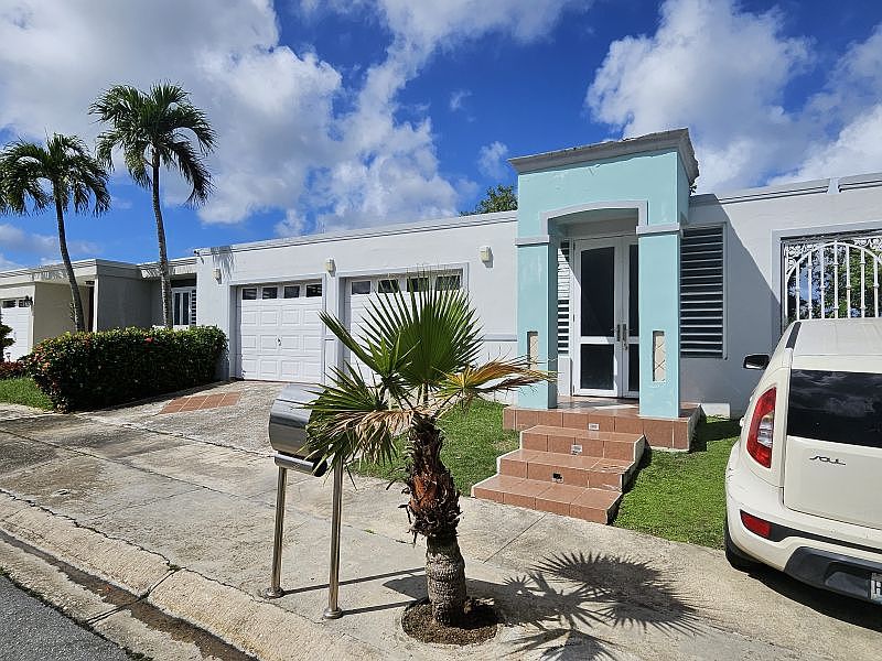 2nd image of Urb Rio Grande Estates Calle #27-X20