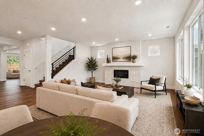 3rd image of 6406 213th Avenue Ct E