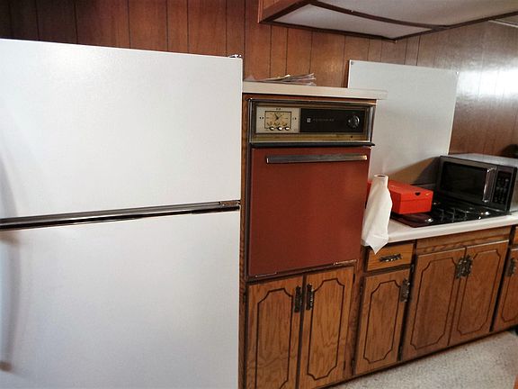 4th image of 814 McKinley Pl S