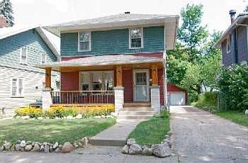 1st image of 1009 E Victoria St