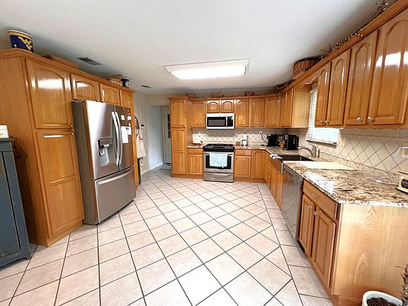 5th image of 435 Buckingham Dr