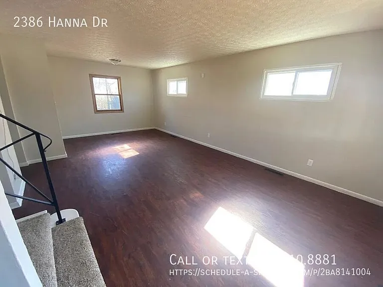 2386 Hanna Dr — Photo 2