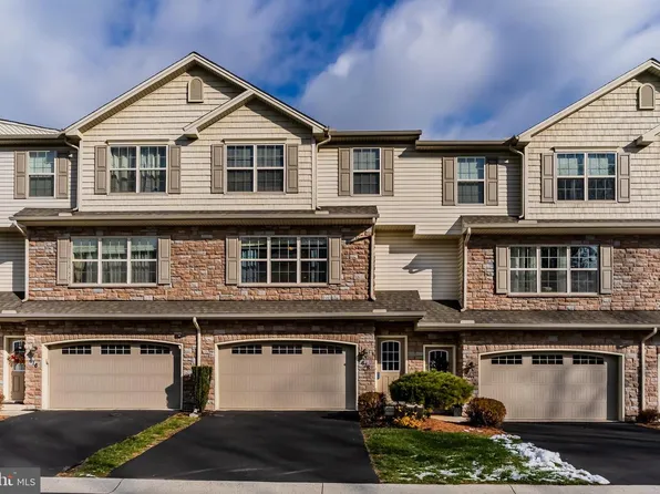 618 Keswick Ct, Mechanicsburg, PA 17055