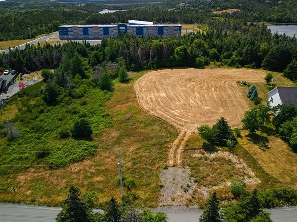 7 Watts Pond Road, Torbay, NL A1K1G7