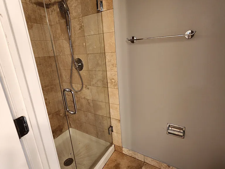 1770 Churchill Ln — Photo 6