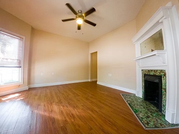 2nd image of 124 E Saint Joseph St #124