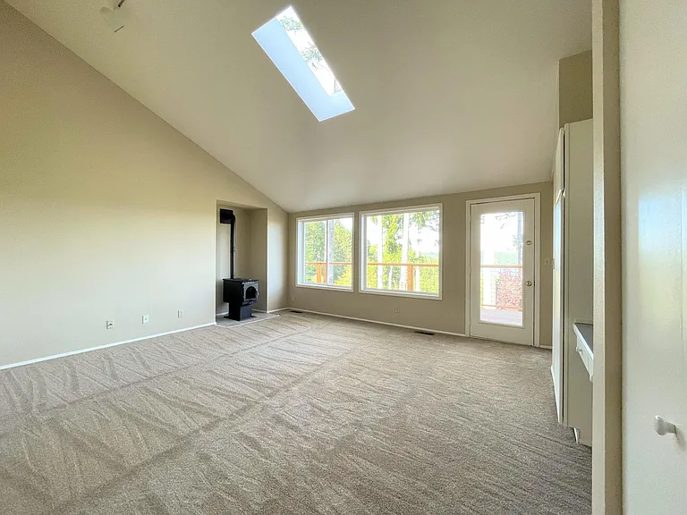 201 E Mountain View Dr — Photo 6