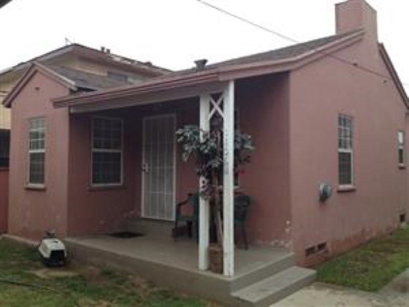 1st image of 1108 W 88th St