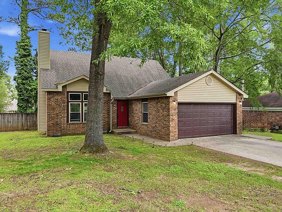 4th image of 7 Evert Ct