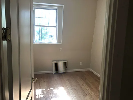 Rented by Metro Prop NY Corp | media 1